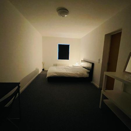 En-Suite For Family,Couple And Females Lancaster Ngoại thất bức ảnh